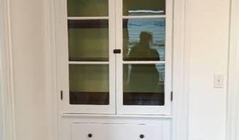 68 Evarts St, Newport, RI 02840