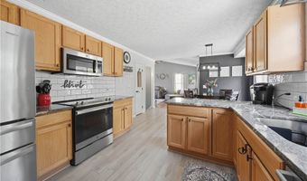 1906 Northgate Cir, Akron, OH 44320