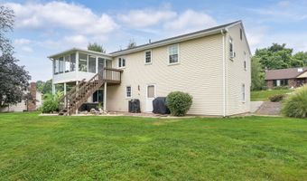 15 Diane Dr, Cromwell, CT 06416