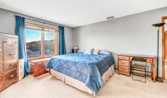 6 Lyndenwood Dr, Brookfield, CT 06804