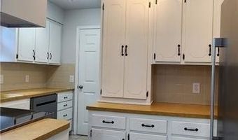 811 SE G Str St, Bentonville, AR 72712