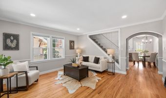 119 E 2ND Ave, Cheyenne, WY 82001
