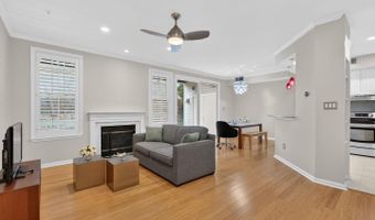6944 ELLINGHAM Cir #A, Alexandria, VA 22315