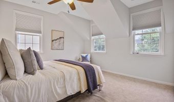 44357 OAKMONT MANOR Sq, Ashburn, VA 20147