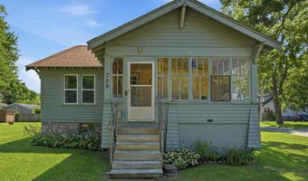 729 Smith St, Algonac, MI 48001