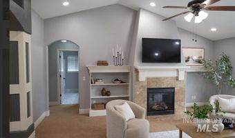 1030 Oakwood St, Burley, ID 83318