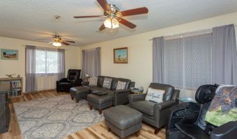 14 Nichol St, Carlsbad, NM 88220