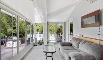 488 Mill St, Amherst, NY 14221