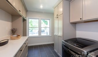 1305 Morningside Dr, Charlotte, NC 28205