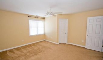 1036 Mica Lamp Ct, Apex, NC 27502