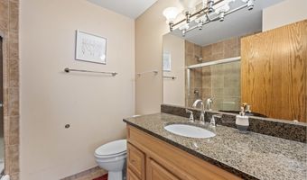 1005 E Orchard St, Arlington Heights, IL 60005
