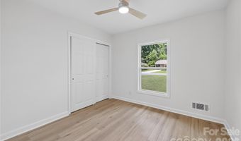 3826 Sudbury Rd, Charlotte, NC 28205
