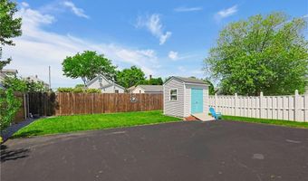 9 Doran Ave, Bristol, RI 02809