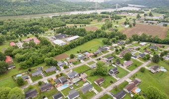 1905 Stivers Rd, Aberdeen, OH 45101