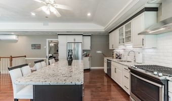 33 Russet Rd, Billerica, MA 01821