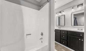 702 Kamak Dr, Beebe, AR 72012