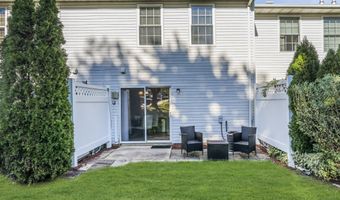 82 Cliffwood Ave W 53, Aberdeen, NJ 07747