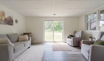 9199 50th St NW, Annandale, MN 55302