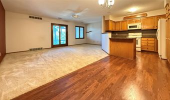 411 SE Delaware Ave 304, Ankeny, IA 50021