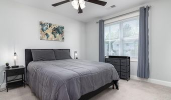 81 Batcheller Ave, Cranston, RI 02920