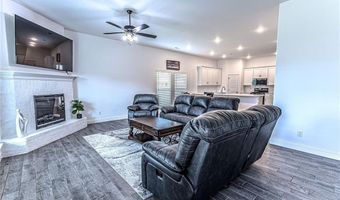 1070 Pink Lady Pl, Bentonville, AR 72712