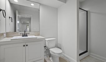 1908 Courtney Ln, Biloxi, MS 39532