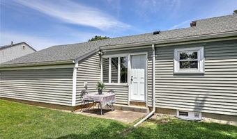 23 Robert Cir, Cranston, RI 02905