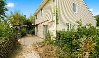 20 Deer Run Dr N, Barnegat, NJ 08005