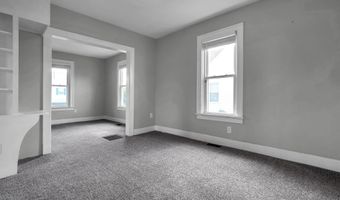 33 School St, Ashville, OH 43103