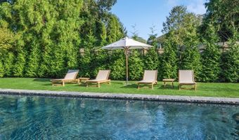 6 Cozzens Ln, Amagansett, NY 11930