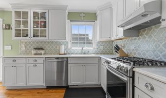 623 Forecastle Ave, Beachwood, NJ 08722