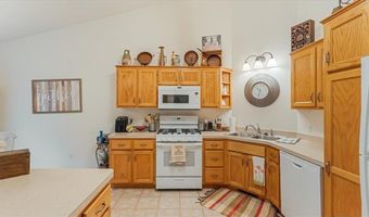 2682 Cutters Grove Cir, Anoka, MN 55303