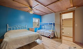 12 A6 Grant, Apple River, IL 61001