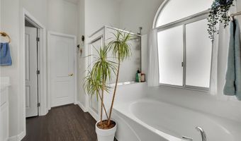 3940 Genoa Dr, Las Vegas, NV 89141