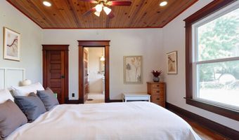 503 Mcnatt Ave, Aurora, MO 65605