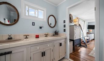95 Saint Paul St, North Smithfield, RI 02896