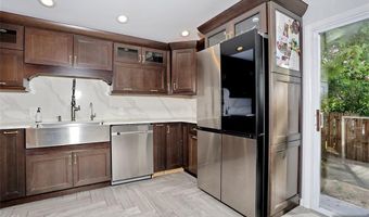 69 Pittis Ave, Allendale, NJ 07401