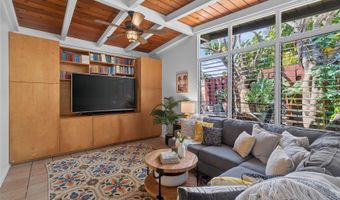 445 Iliwahi Loop, Kailua, HI 96734