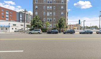 2 S Hartford Ave, Atlantic City, NJ 08401