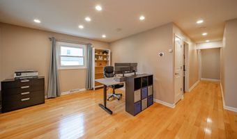 149 E 75th St, Anderson, IN 46013