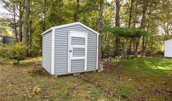 17 Park Ln, Coventry, RI 02816