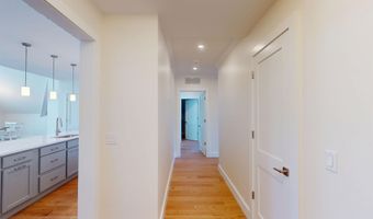 4 Longview Dr 404, Atkinson, NH 03811