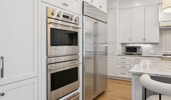 5120 WESSLING Ln, Bethesda, MD 20814