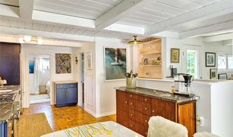 33 W Main Rd, Little Compton, RI 02837