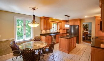 4432 Thatcher Rd, Alton, IL 62002