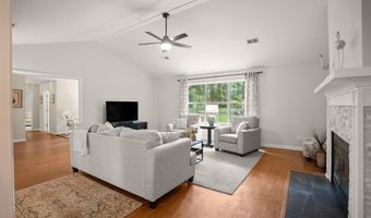 24 Thomas Sumter St, Beaufort, SC 29907