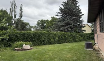 403 NE 22nd Ave, Aberdeen, SD 57401