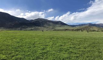 409 Tolman Rd, Clark, WY 82435