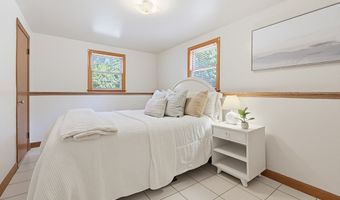 5 Nelson St, Attleboro, MA 02703
