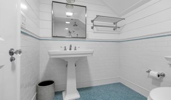 564 Lake Ave, Bay Head, NJ 08742